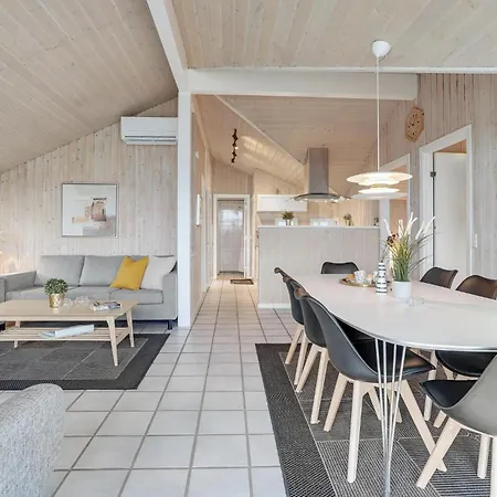 3 Bedroom Stunning In Hvide Sande *