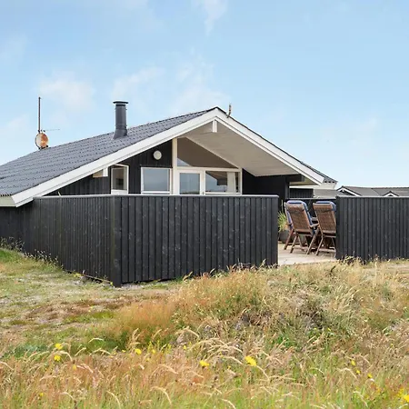 Vakantiehuis 3 Bedroom Stunning In Hvide Sande